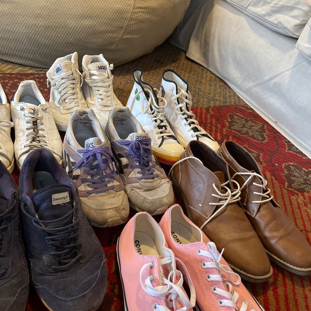 Assorted lot of mens casual sneakers, size 11-12
